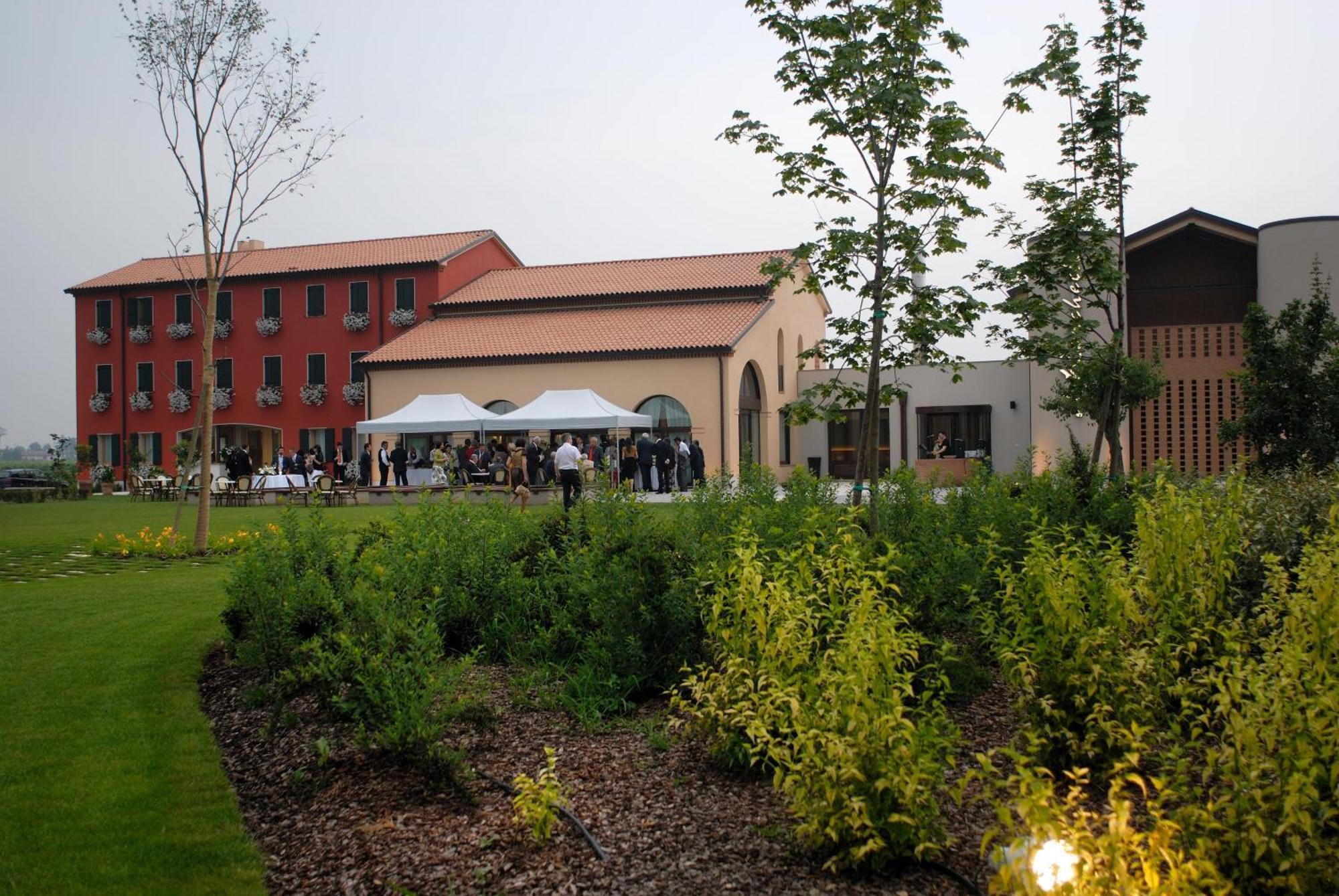Borgo Ronchetto Hotel Salgareda Exterior photo